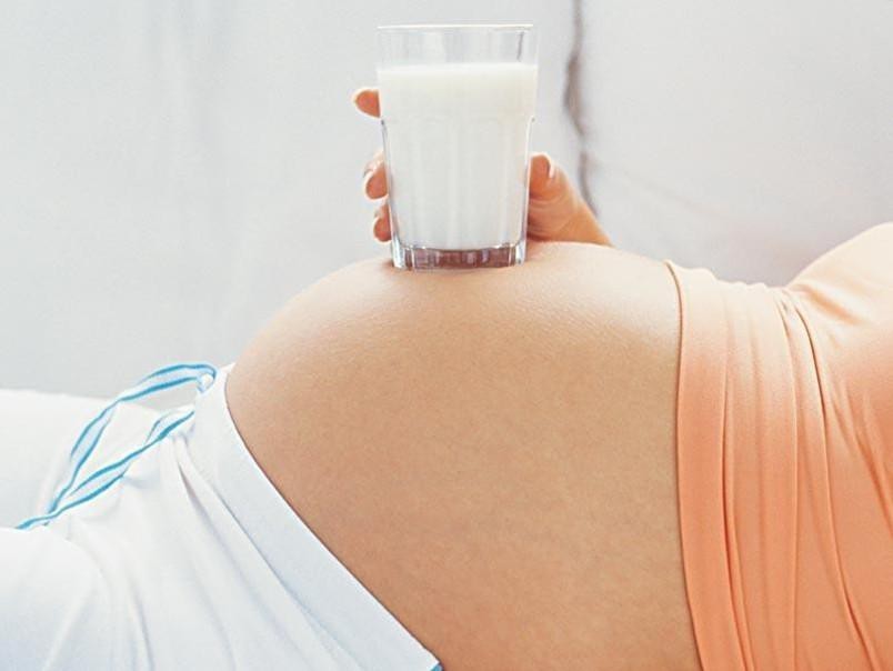 Laptele in perioada sarcinii ajuta la cresterea in inaltime a copilului